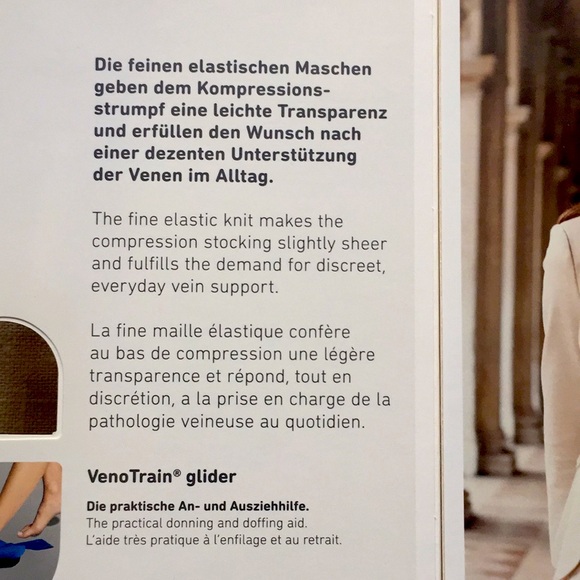 Bauerfeind VenoTrain Discretion Compression Stockings (Black) - Picture 13 of 16